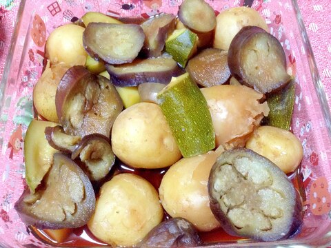 レンジで簡単♪新じゃがいもとズッキーニと茄子の煮物